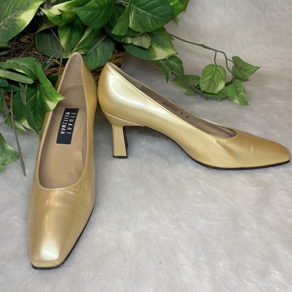 STUART WEITZMAN Gold Leather Square Toe Pump Heels - Picture 3 of 11